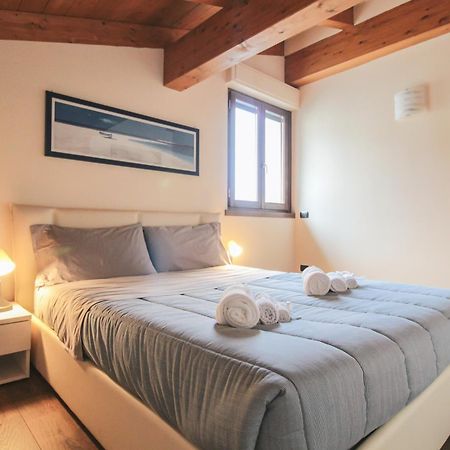Appartamento Al Porto Pianello Del Lario Esterno foto